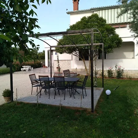 Vesna Appartement *